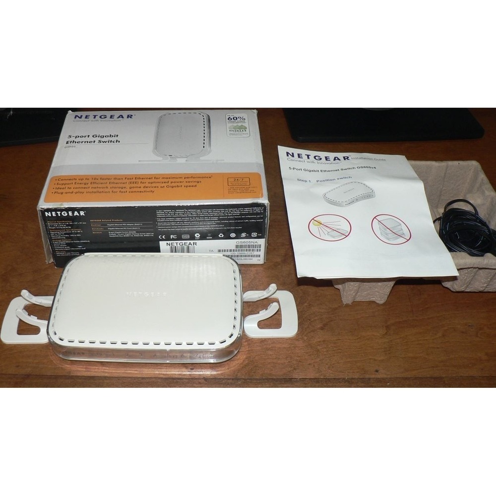 5 Port Gigabit Ethernet Switch‎ by NETGEAR GS605NA